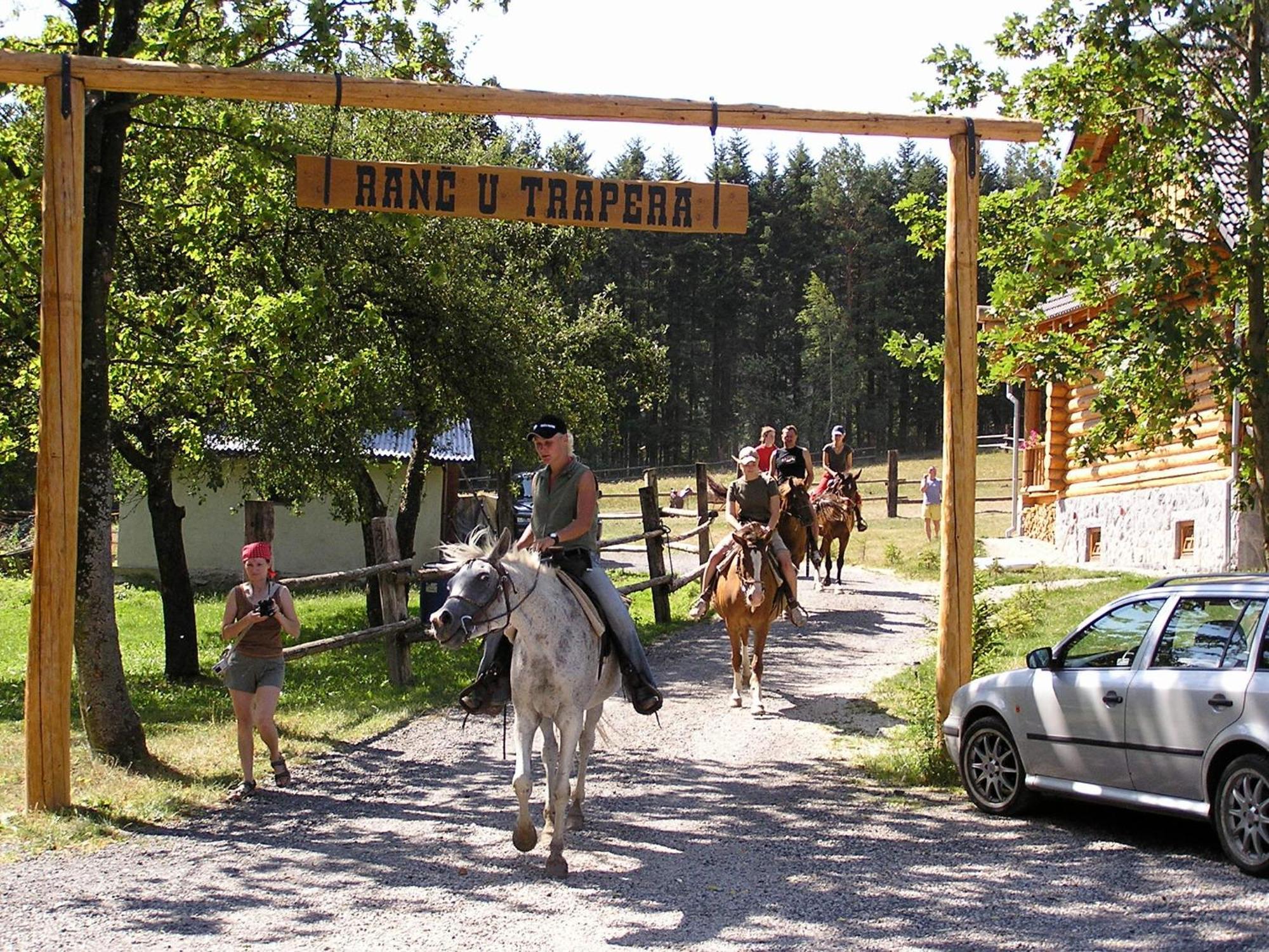Penzion-Ranc U Trapera Hrabusice Exterior photo
